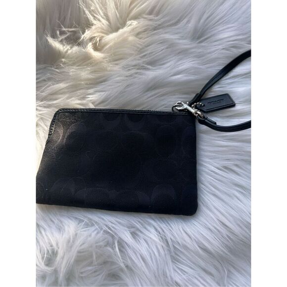 Coach black wristlet older style clutch card wallet purse - Picture 2 of 6